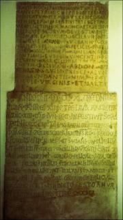 Lapidi
