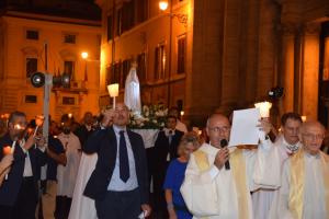 In processione per le vie del centro